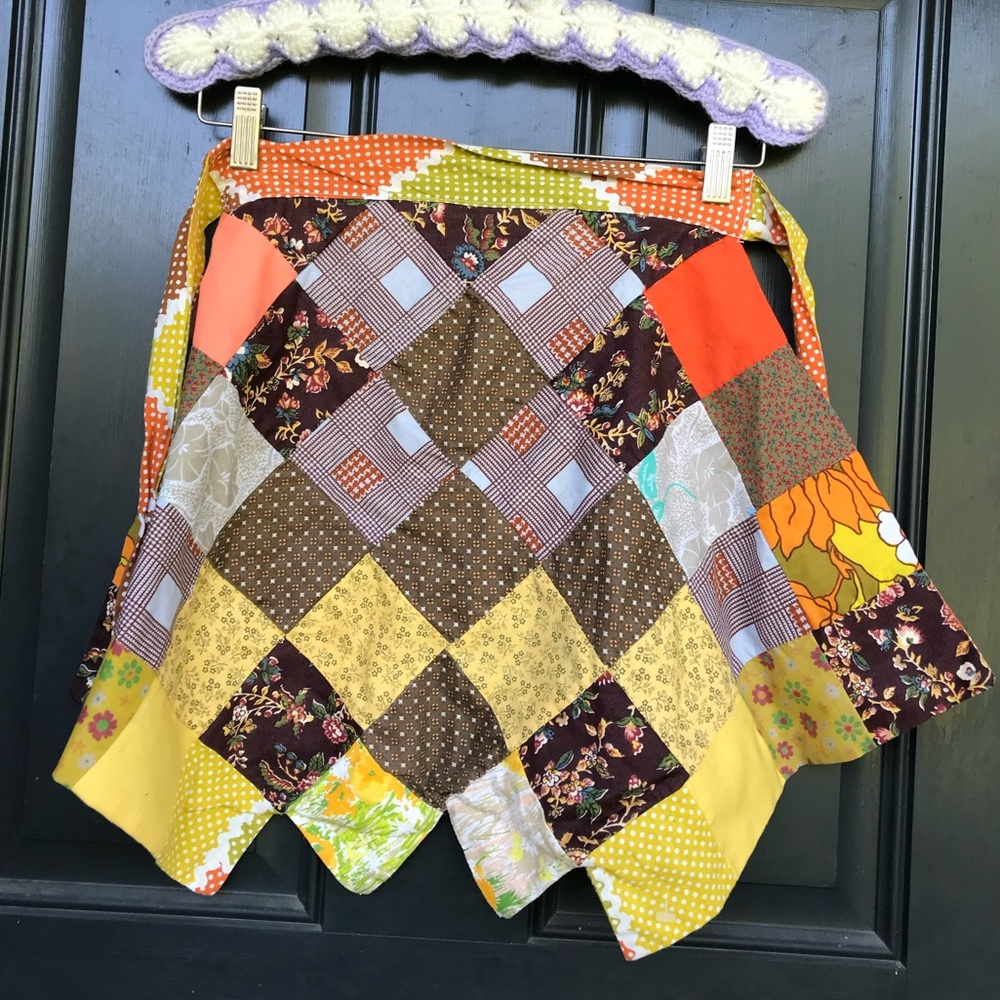 Vintage Small Patchwork Apron / Patchwork Quilt A… - image 2